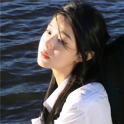 情比山高